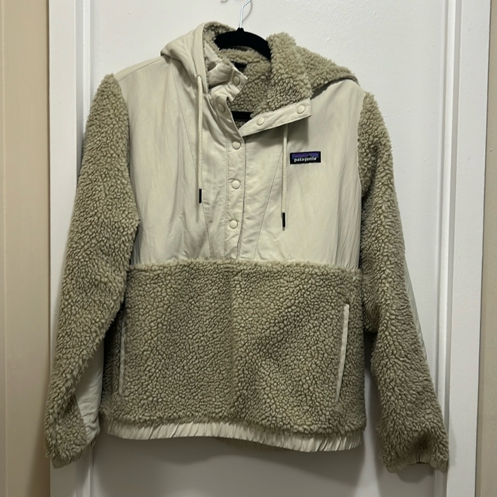 Patagonia teddy 1/2 snap sweater